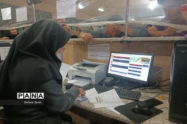 بازدید مدیرکل آموزش و پرورش و نماینده مردم شیراز در مجلس شورای اسلامی از ستاد اسکان مسافران نوروزی ناحیه چهار شیراز