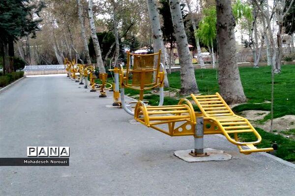 طبیعت بهاری بوستان شهید چمران شهرستان کرج