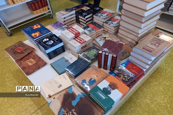 باغ کتاب تهران در ایام نوروز