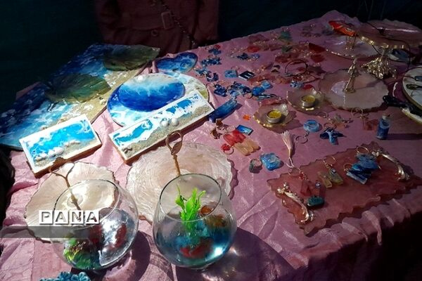 برگزاری غرفه صنایع‌دستی در شهرستان میانه