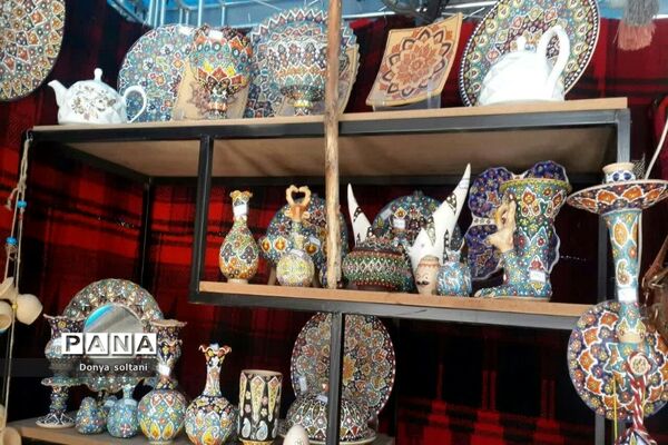 نمایشگاه نوروزی در مجموعه طاقبستان استان کرمانشاه