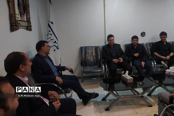 دیدارنوروزی اعضای کارگروه دانش‌آموزی قم با نماینده مجلس شورای اسلامی