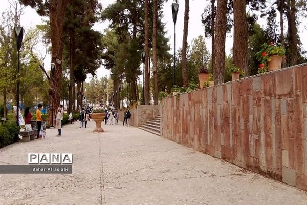 آرامگاه خیام نیشابوری در نیشابور