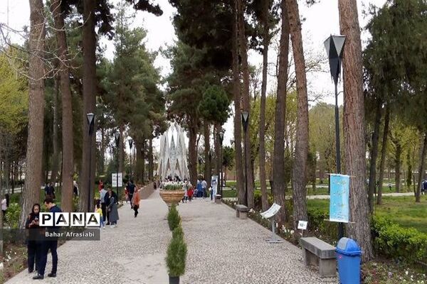 آرامگاه خیام نیشابوری در نیشابور