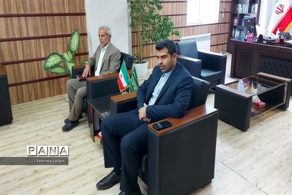 دیدار نوروزی مدیران شهرستان فیروزکوه با فرماندار