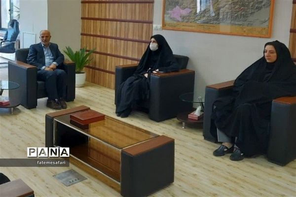 دیدار نوروزی مدیران شهرستان فیروزکوه با فرماندار