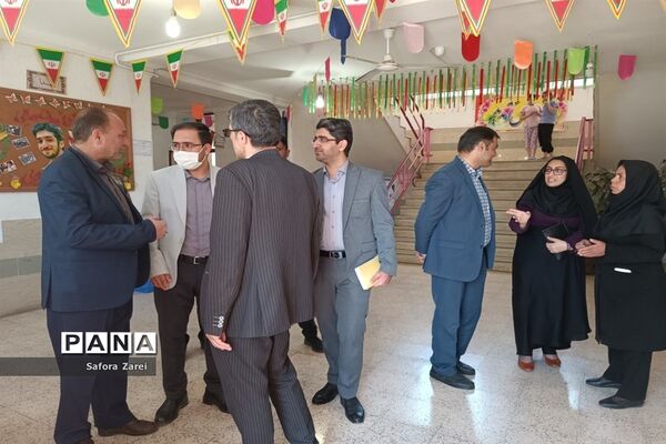 بازدید کارشناسان معاونت گردشگری استانداری فارس از ستاد اسکان مسافران نوروزی ناحیه چهار شیراز