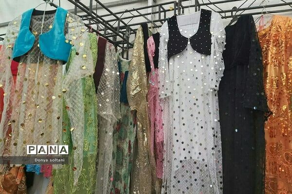 برگزاری غرفه‌ بهاری در شهر بیستون استان کرمانشاه
