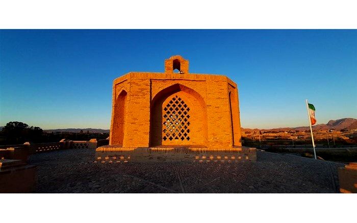 آرامگاه ابن حسام خوسفی