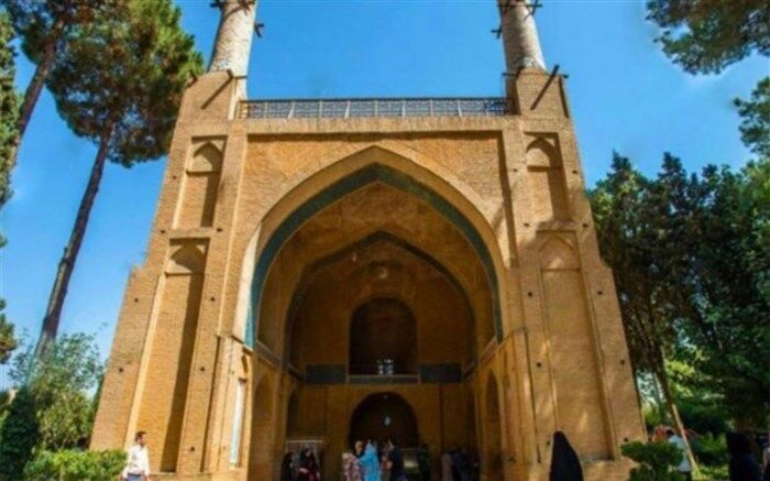 گفت‌وگوی خبرنگار پانا با مسافرین و بازدیدکنندگان اثر تاریخی «منارجنبان»