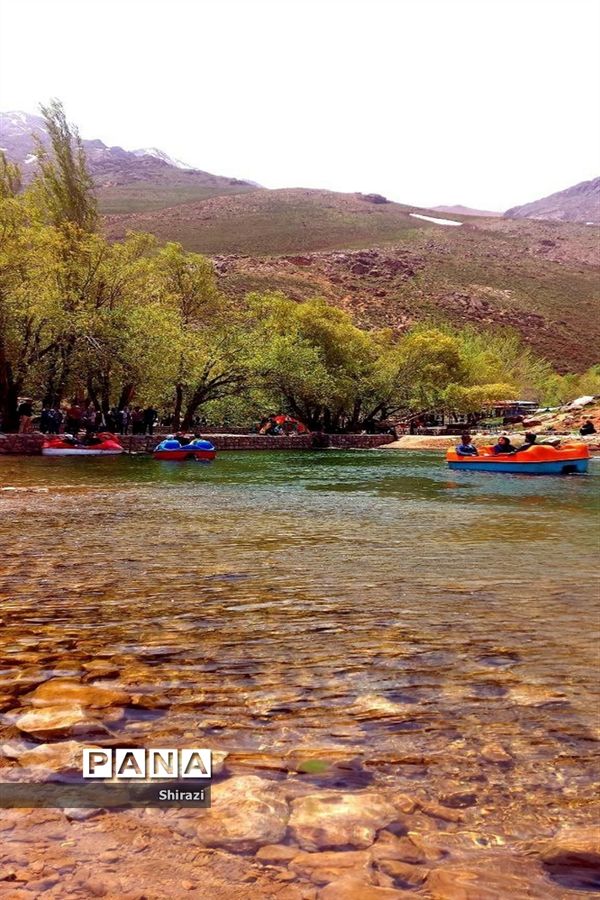 چشمه ماری جاذبه‌ای دیدنی  در شهرستان بویین و میاندشت