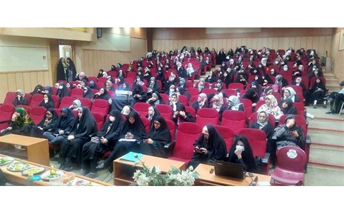 برگزاری همایش دختران حاج قاسم با حضور دانش آموزان در قم