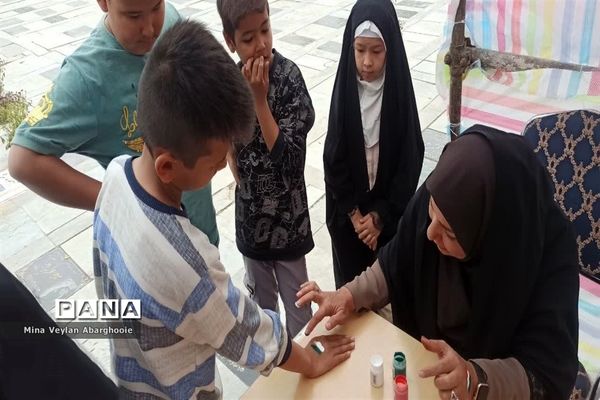 برگزاری پویش پرچم به مناسبت ۱۲ فروردین  در شهرستان پیشوا