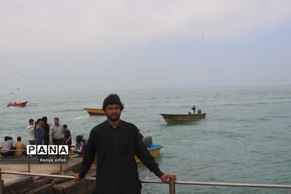 گردشگران نوروزی در ساحل بندر بوشهر