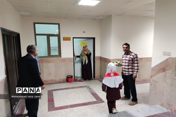 اجرای طرح جهادگران تکریم توسط دانش‌آموزان پیشتاز مهریزی