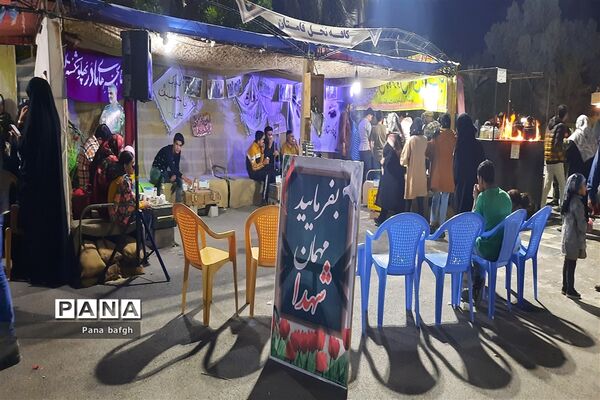 هوای ایثار و فداکاری در کافه «نخل قامتان» پارک تفریحی آهنشهر بافق