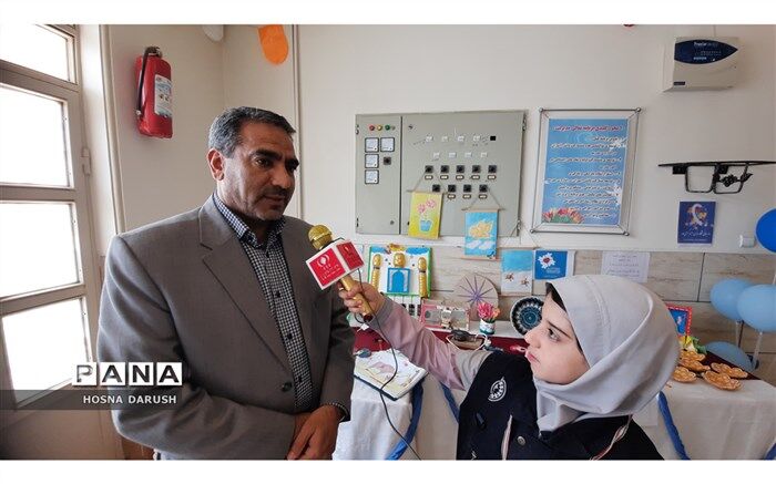 معلمان به دانش‌آموزان با نیازهای ویژه با فداکاری و عشق خدمت می‌کنند
