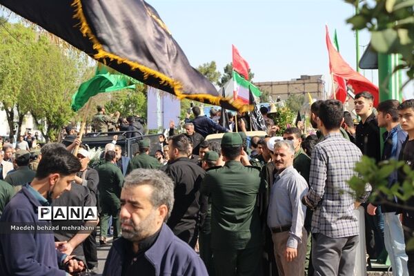 تشییع شهید مدافع حرم میلاد حیدری در شهرستان قرچک