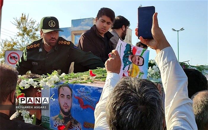 تشییع پیکر شهید میلاد حیدری در شهرستان قرچک/فیلم