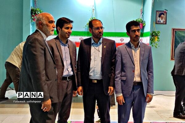 برگزاری نمایشگاه قرآن در سومین روز با حضور معاون پرورشی وزیر آموزش‌وپرورش