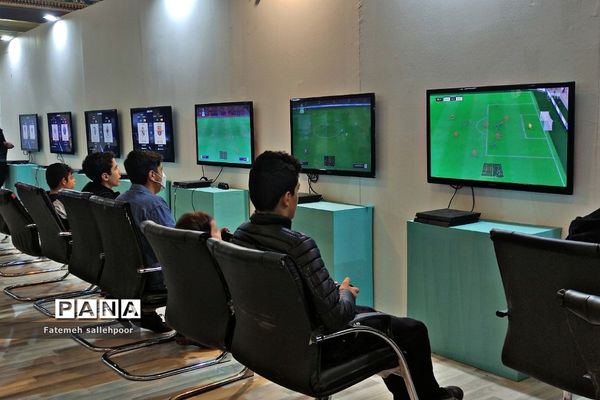 برگزاری نمایشگاه قرآن در سومین روز با حضور معاون پرورشی وزیر آموزش‌وپرورش