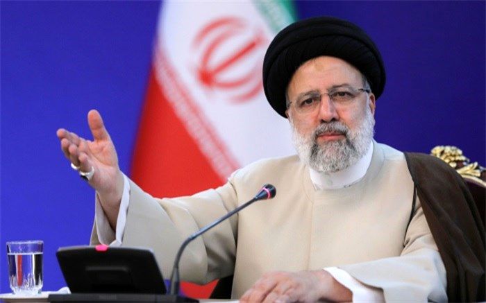 میدان اقتصاد باید در اختیار بخش خصوصی باشد