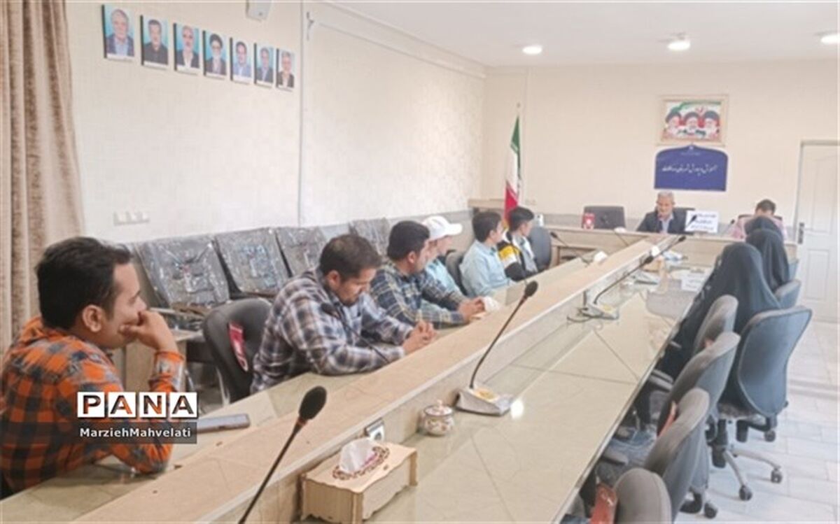 خدمت‌رسانی ستاد اسکان مه ولات به زائرین در ایام نوروز 1402