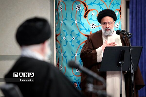دیدار مسئولان و کارگزاران نظام با رهبر انقلاب
