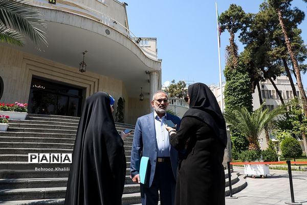 حاشیه جلسه هیات دولت