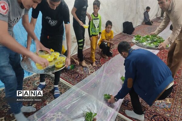 ضیافت افطاری و تجلیل از خیرین نیکوکاران در مسجد امام جعفر صادق(ع)