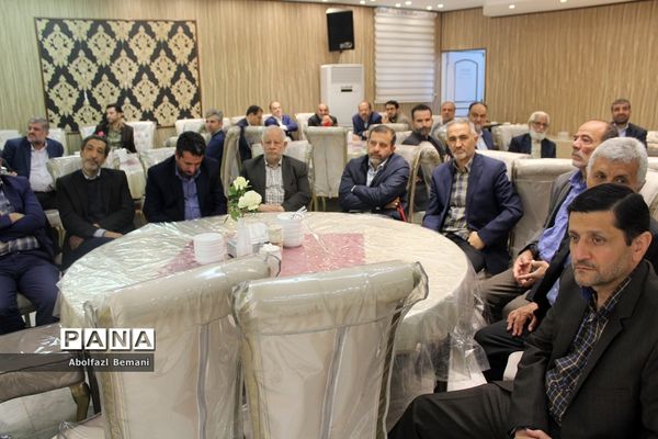 دورهمی فرهنگیان پیشکسوت استان قم در ماه مبارک رمضان