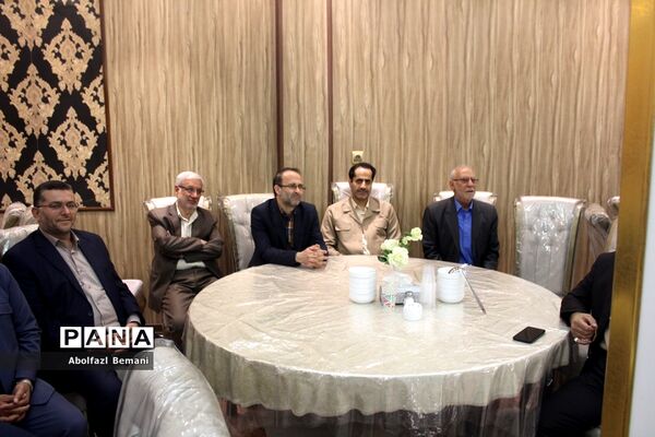 دورهمی فرهنگیان پیشکسوت استان قم در ماه مبارک رمضان