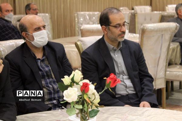 دورهمی فرهنگیان پیشکسوت استان قم در ماه مبارک رمضان