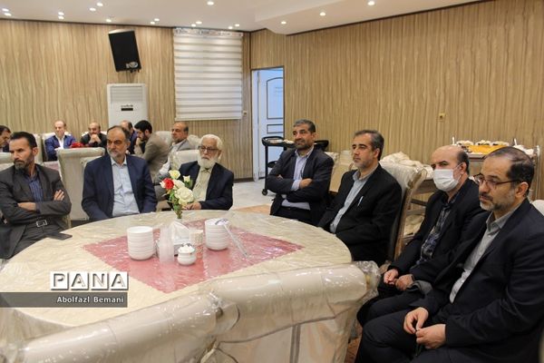 دورهمی فرهنگیان پیشکسوت استان قم در ماه مبارک رمضان