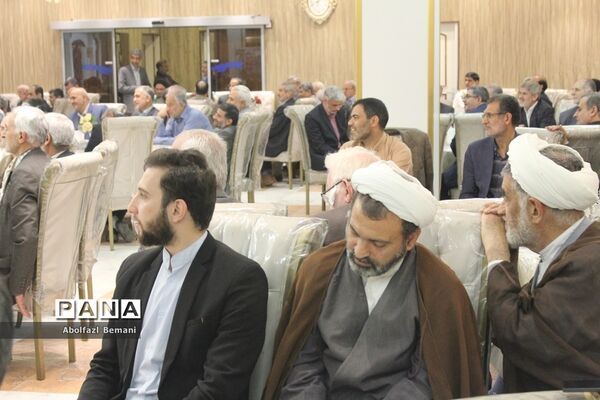 دورهمی فرهنگیان پیشکسوت استان قم در ماه مبارک رمضان