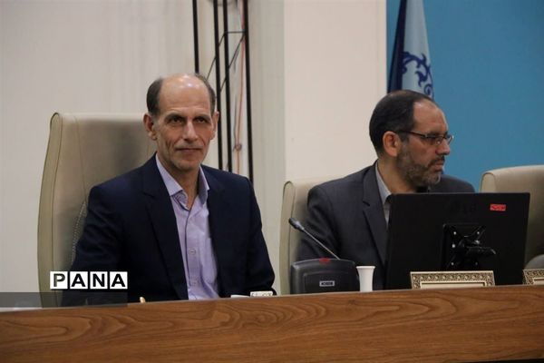 برگزاری مراسم تجلیل از اعضای گروه جهادی سازمان دانش‌آموزی استان اصفهان