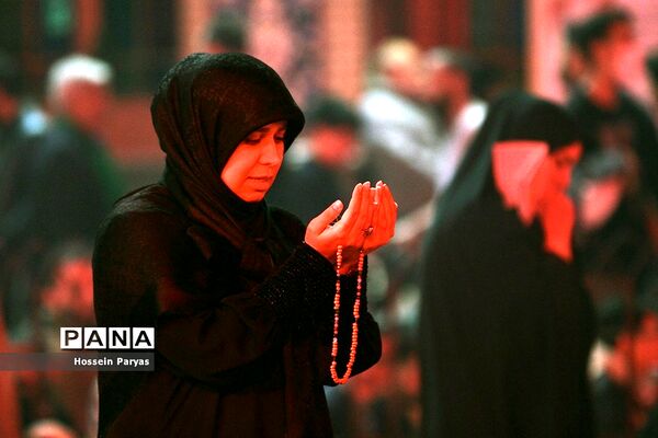مراسم احیای شب بیست و یکم ماه رمضان در امام‌زاده صالح (ع)