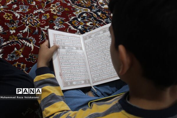محفل انس با قرآن در ویسیان استان لرستان