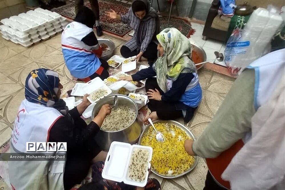 طبخ و توزیع غذا به مناسبت ولادت امام حسن مجتبی(ع)