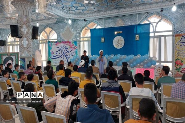 جشن دانش‌آموزان پسر روزه اولی  شهر نایین