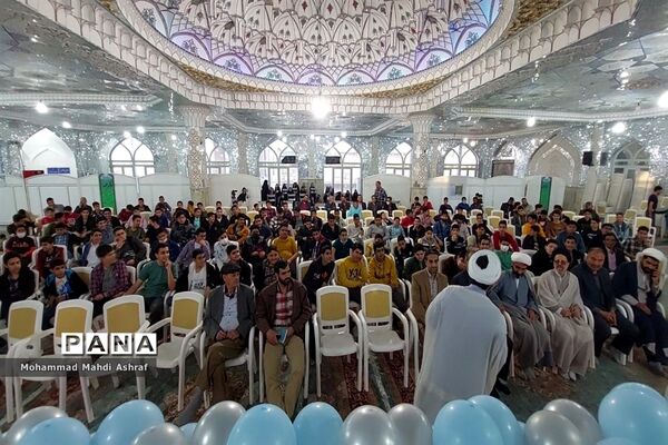 جشن دانش‌آموزان پسر روزه اولی  شهر نایین