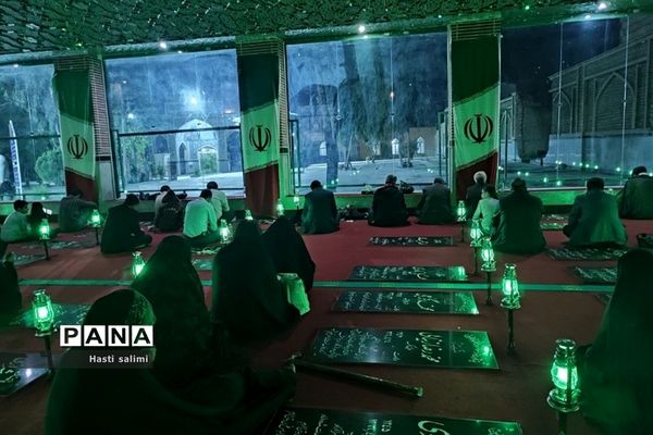 یادبود شهید میلاد حیدری در گلزار شهدای ولی‌آباد قرچک