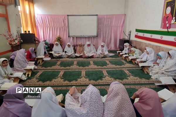 مراسم ضیافت افطاری و جشن میلاد امام حسن مجتبی علیه السلام در مدارس شهرستان اقلید