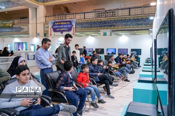 حضور ویژه دهه هشتادی و نودی‌ها در نمایشگاه بین المللی قرآن کریم