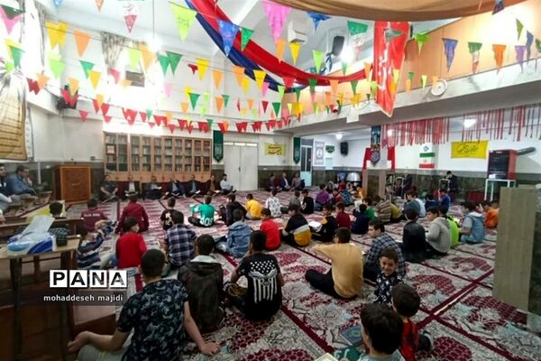 جلسات جز خوانی قرآن کریم توسط دانش‌آموزان مسجد امام حسین امیریه