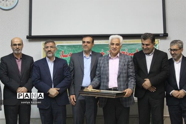 مراسم تجلیل از خیرین مدرسه‌ساز در ساری