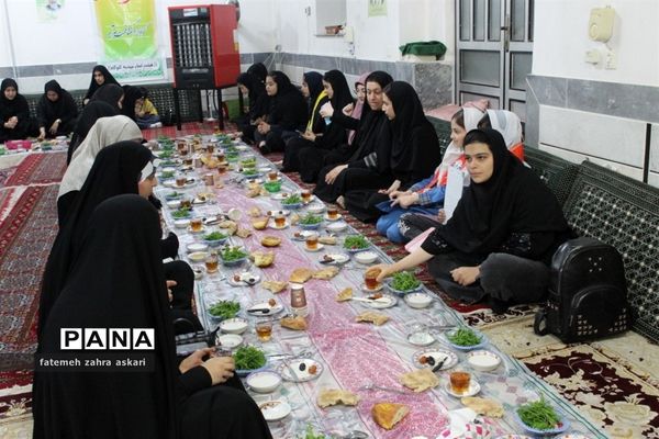 ضیافت همدلی در گلوگاه