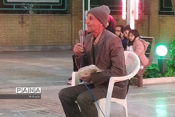 ترمیم و رنگ آمیزی مزار شهدا با حضور اعضای سازمان دانش‌آموزی قم