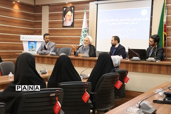 جلسه خبرنگاران پانا با مدیر ستاد اقامه نماز خراسان رضوی