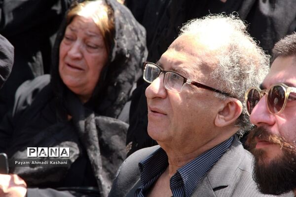 تشییع پیکر مرحوم کیومرث پور‌احمد